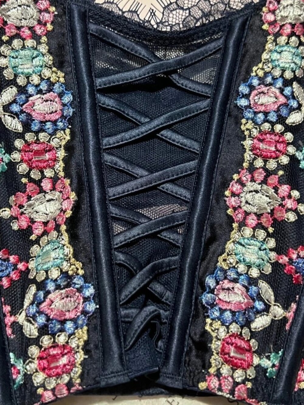 Victoria’s Secret Blue Floral Embroidered Bra | NWT | Small-DD - Picture 4 of 5